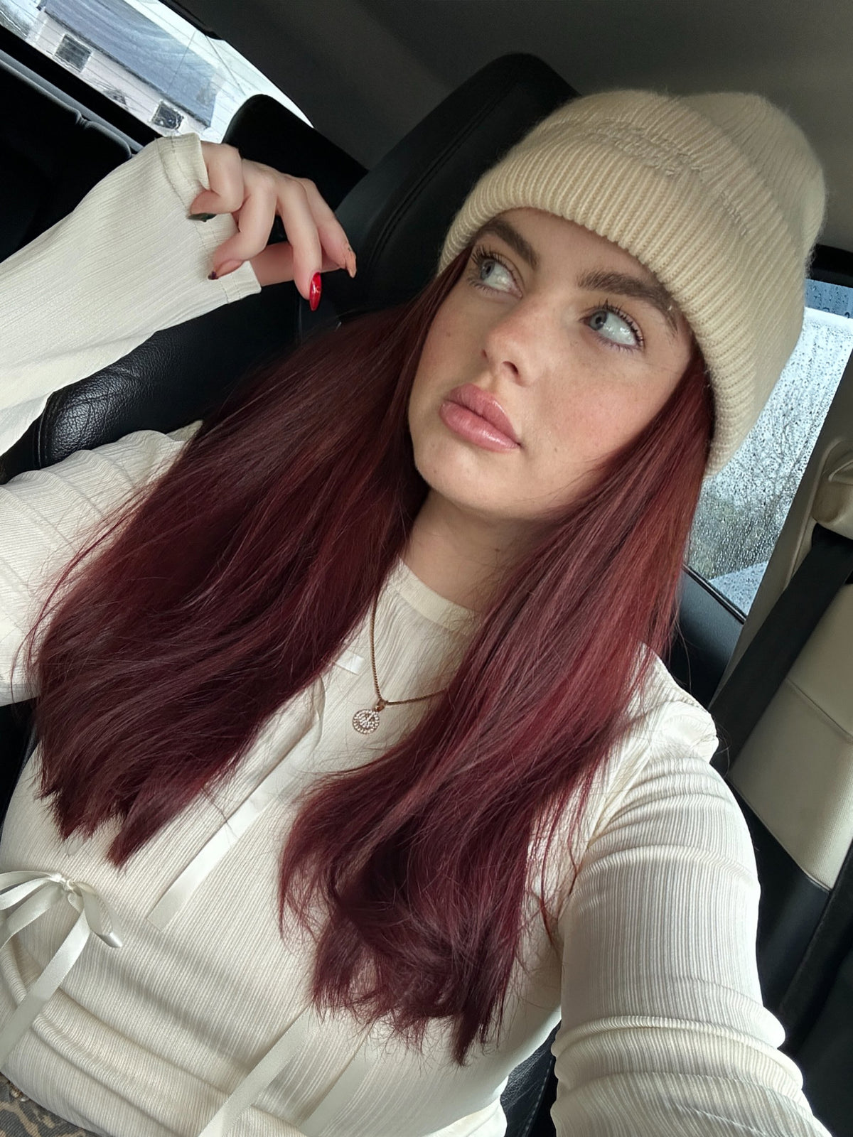 The Anxious girls society Cream Cashmere Hat